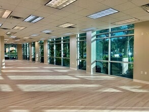 5220 Summerlin Commons Blvd, Fort Myers, FL à louer Photo intérieure– Image 2 sur 10