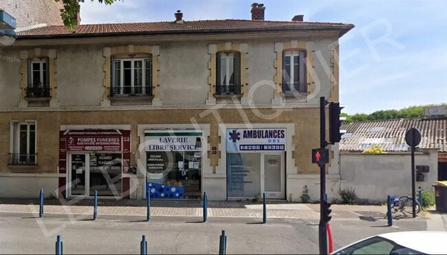 Plus de détails pour Local commercial à vendre