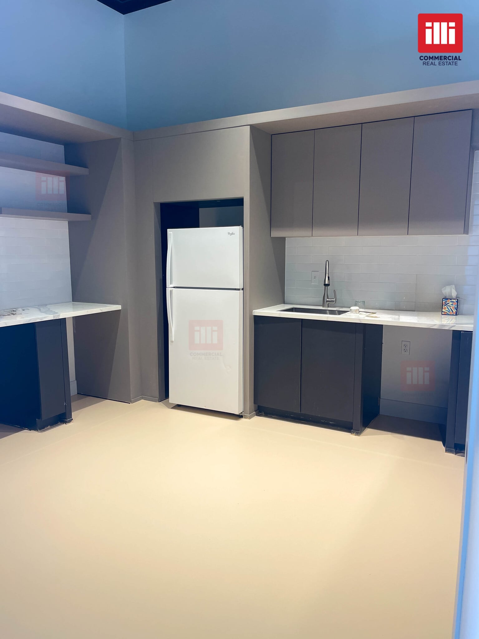 28610 Canwood St, Agoura Hills, CA à louer Photo intérieure– Image 1 sur 12