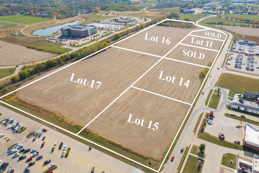 Crosspark Rd, Coralville, IA à vendre - Photo de l’immeuble – Image 2 sur 34