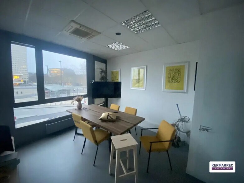 Bureau dans Rennes à vendre - Photo de l’immeuble – Image 1 sur 3