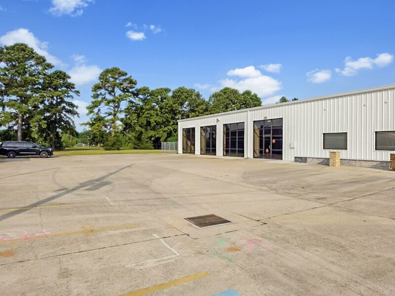 18623 Kuykendahl Rd, Spring, TX à louer Photo de l’immeuble– Image 1 sur 10