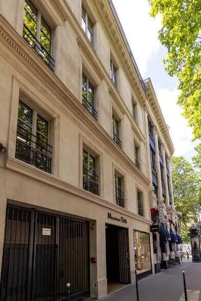 Bureau dans Paris à louer - Photo de l’immeuble – Image 2 sur 3