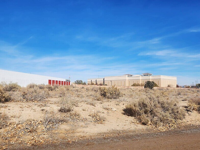 1799 11th Ave SE, Rio Rancho, NM à vendre - Photo de l’immeuble – Image 3 sur 4