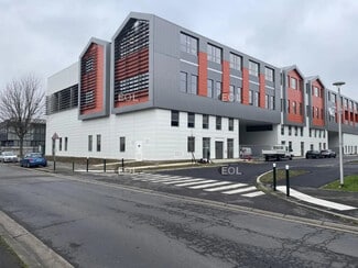 Plus de détails pour Local d'activités à louer