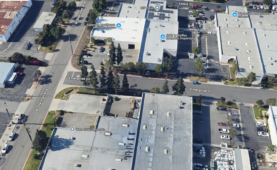 1253 Enterprise Ct, Corona, CA à vendre - Photo de l’immeuble – Image 2 sur 4