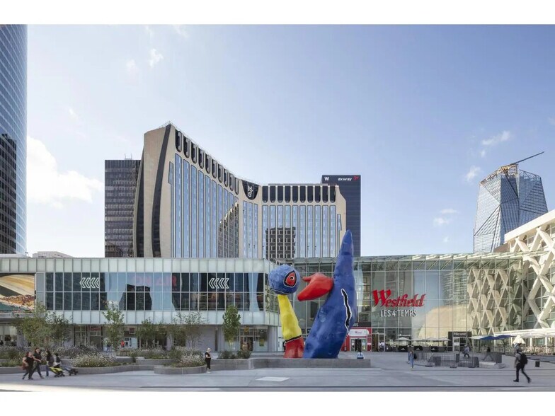 1 Avenue Du Général De Gaulle, Puteaux à louer - Photo de l’immeuble – Image 2 sur 21