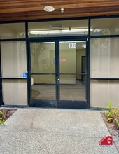 845 E Easy St, Simi Valley, CA à louer Photo intérieure– Image 1 sur 14