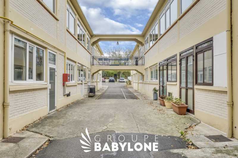 Bureau dans Nanterre à louer - Photo de l’immeuble – Image 1 sur 6
