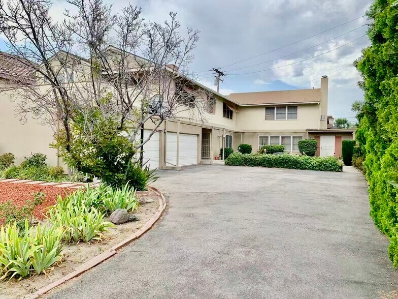 1150 Okoboji Dr, Arcadia, CA à vendre - Photo de l’immeuble – Image 2 sur 6