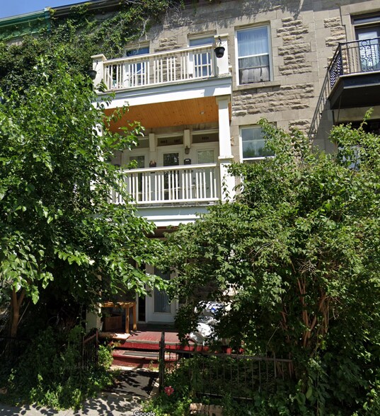 4057-4065 Rue Dorion, Montréal, QC à vendre - Photo principale – Image 1 sur 1