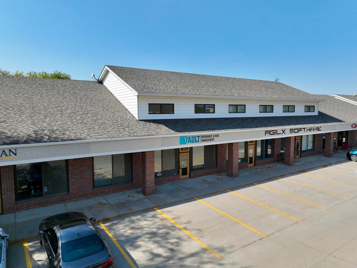 6221 S 58th St, Lincoln, NE 68516 - Lot E - - Photo intérieure - Image 1 of 13