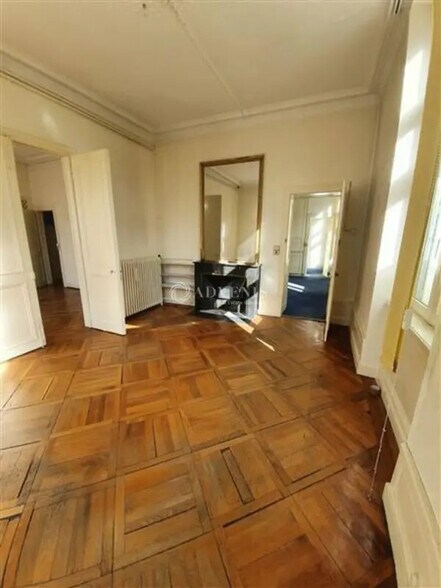 Bureau dans Nancy à louer - Photo de l’immeuble – Image 2 sur 4