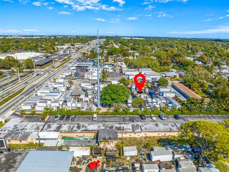 8975 NW 27th Ave, Miami, FL à vendre - Photo de l’immeuble – Image 3 sur 7