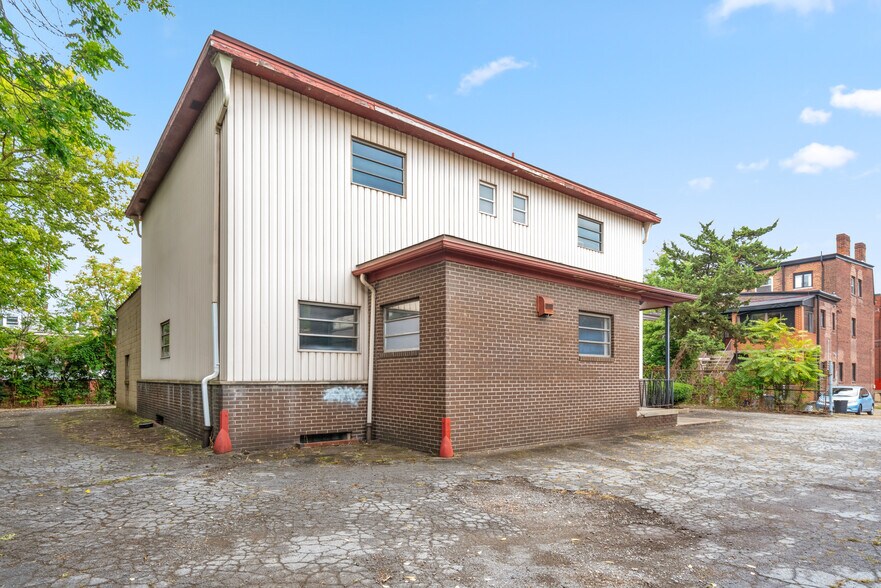 4745 Modoc St, Pittsburgh, PA à vendre - Photo de l’immeuble – Image 2 sur 17