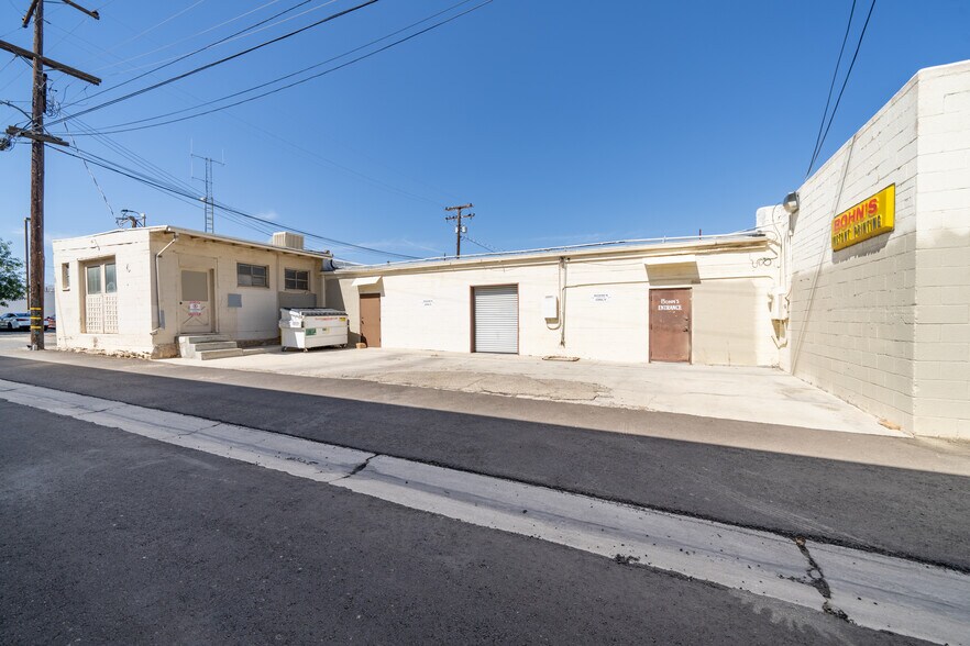 656 W Lancaster Blvd, Lancaster, CA à vendre - Photo de l’immeuble – Image 3 sur 39