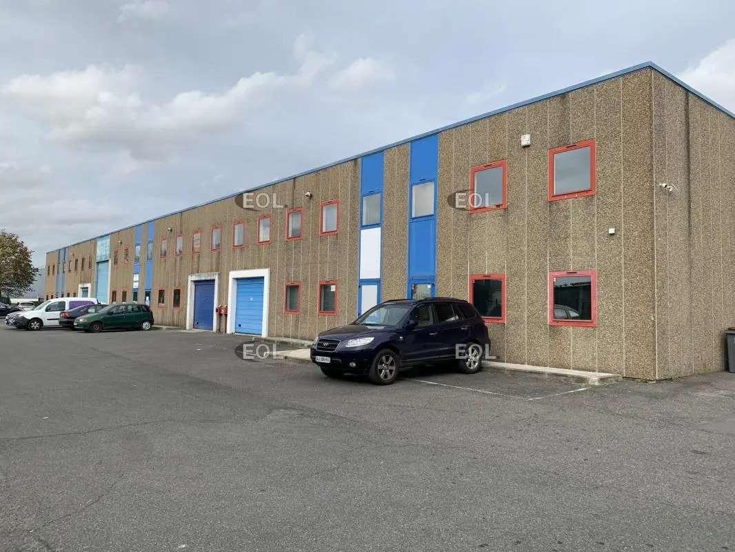 Local d’activités dans Argenteuil à louer Photo de l’immeuble– Image 1 sur 2