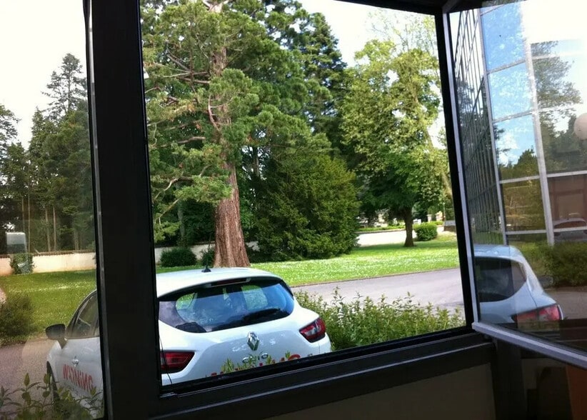 Bureau dans Tassin-la-Demi-Lune à louer - Photo de l’immeuble – Image 3 sur 4