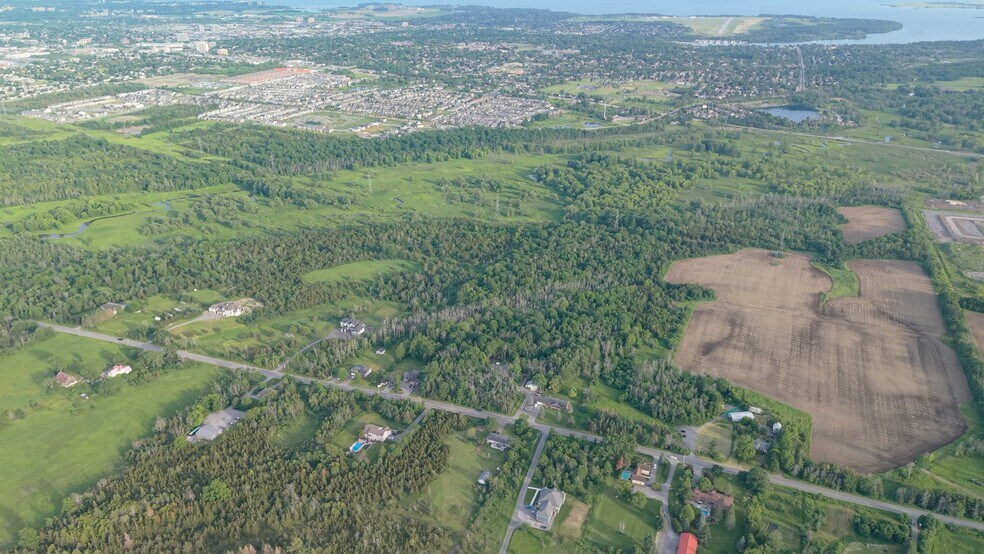 3243 Creekford Rd, Kingston, ON à vendre - Aérien – Image 1 sur 8