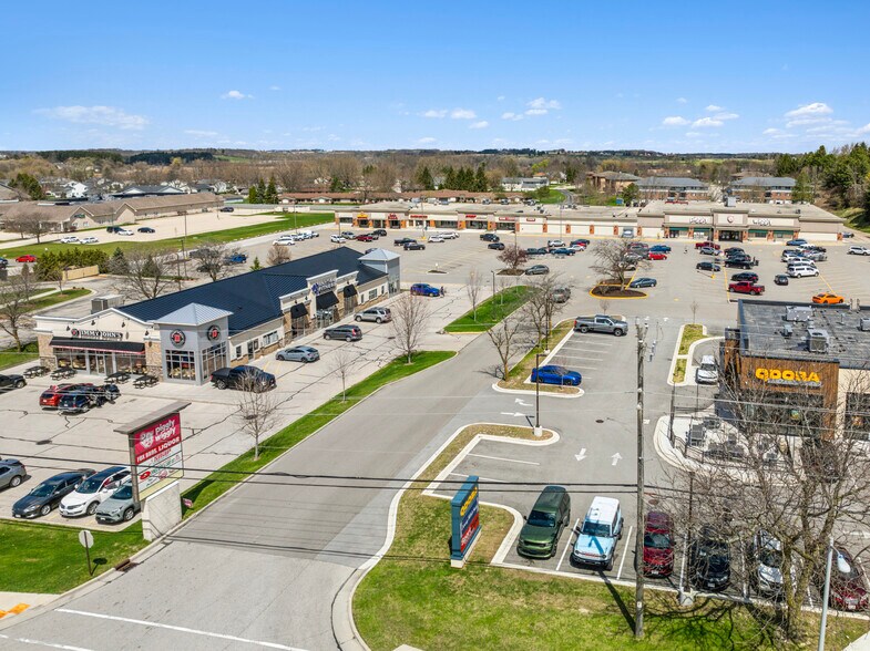 1520-1566 E Sumner St, Hartford, WI à vendre - Photo de l’immeuble – Image 3 sur 10