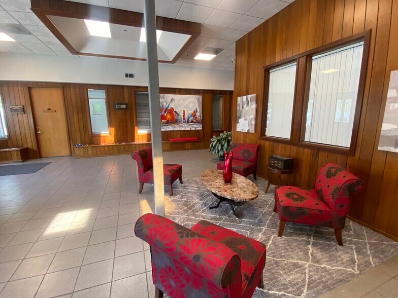 9244 Old State Hwy, Newcastle, CA à louer - Photo de l’immeuble – Image 3 sur 9