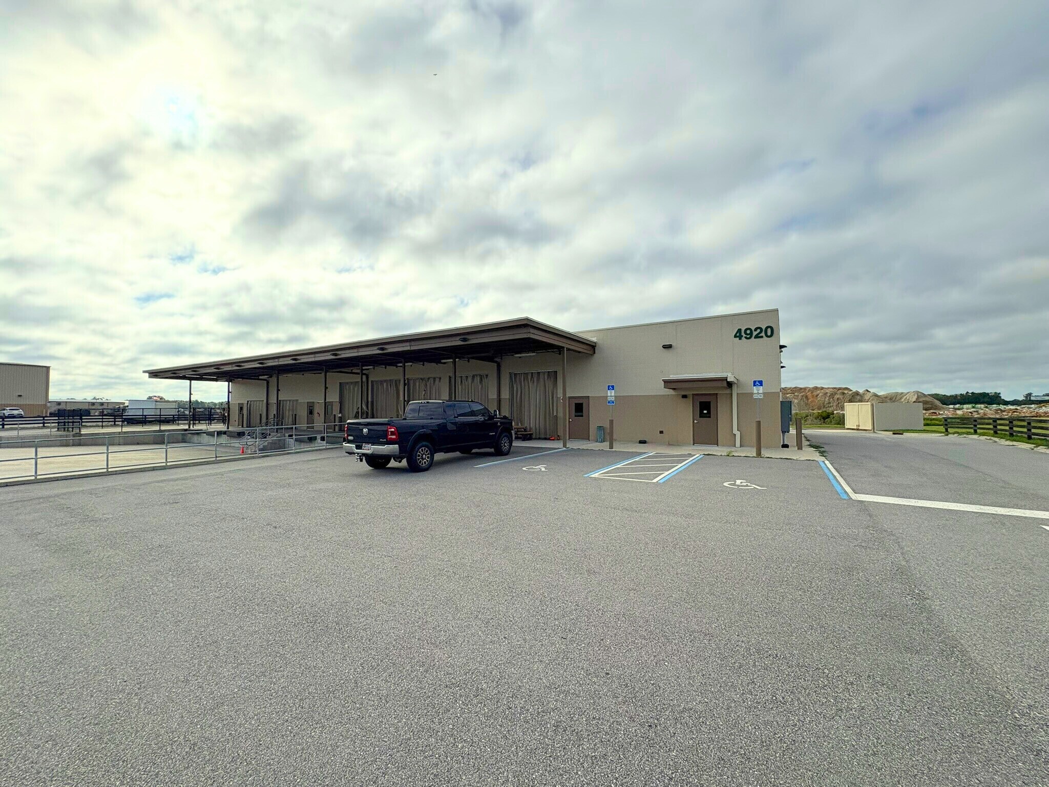 4920 Orba Dr, The Villages, FL à louer Photo principale– Image 1 sur 2