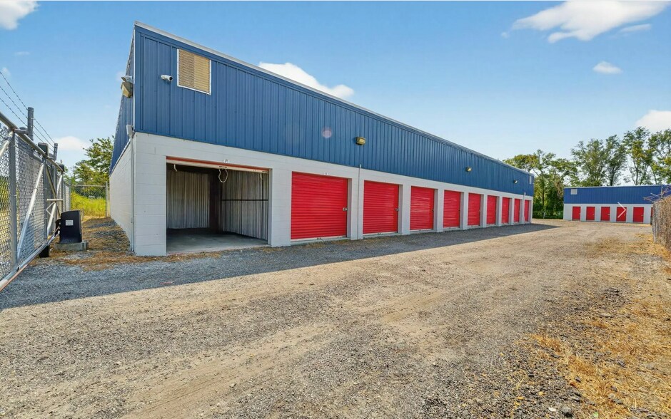 Freedom Storage | Florida portefeuille de 2 biens à vendre sur LoopNet.fr - Photo de l’immeuble – Image 3 sur 32