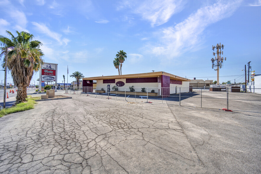 2100 Fremont St, Las Vegas, NV à louer - Photo de l’immeuble – Image 2 sur 11