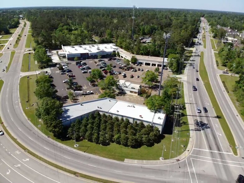 3015 E Causeway Approach, Mandeville, LA à vendre - Photo de l’immeuble – Image 2 sur 15