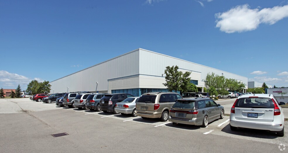 275 Superior Blvd, Mississauga, ON à louer - Photo de l’immeuble – Image 3 sur 6