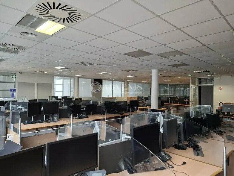 Bureau dans Nancy à louer - Photo de l’immeuble – Image 3 sur 9