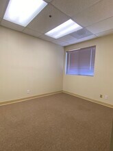 100 Professional Center Dr, Novato, CA à louer Photo de l’immeuble– Image 2 sur 10