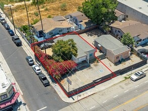 11306 Burbank Blvd, North Hollywood, CA à louer Photo intérieure– Image 2 sur 5