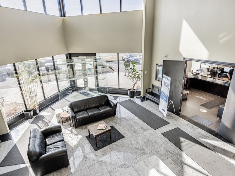 200 Matheson Blvd W, Mississauga, ON à louer - Photo de l’immeuble – Image 2 sur 7