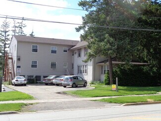 Plus de détails pour 427 Normal Rd, Dekalb, IL - Logement à vendre