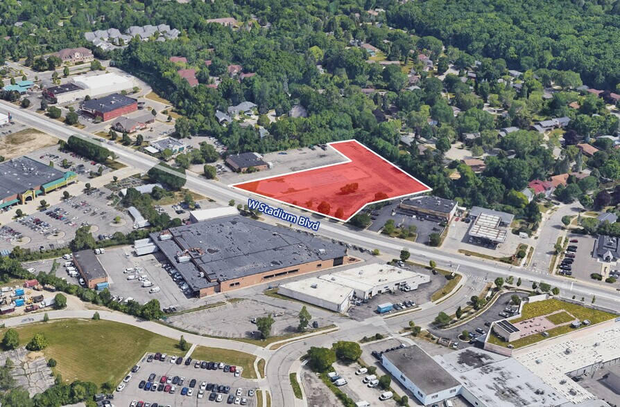 2060 W Stadium Blvd, Ann Arbor, MI à vendre - Photo de l’immeuble – Image 2 sur 3