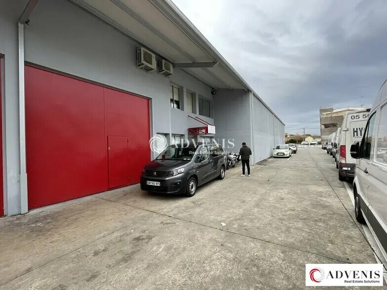 Industriel/Logistique dans Eysines à louer - Photo de l’immeuble – Image 2 sur 7