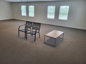 8709 Brooks Dr, Easton, MD à louer Photo de l’immeuble– Image 1 sur 6