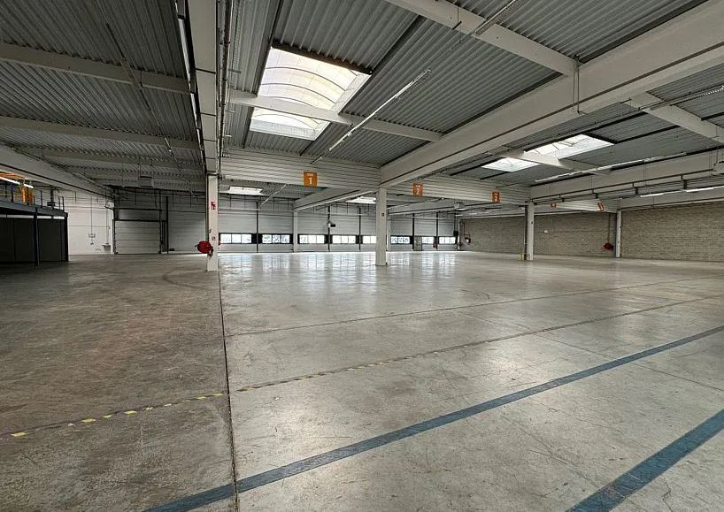 Industriel/Logistique dans Ferrières-en-Brie à louer - Photo de l’immeuble – Image 2 sur 7