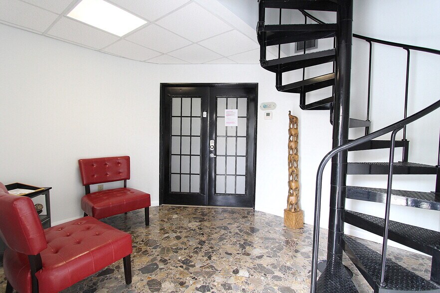 13382-13422 SW 128th St, Miami, FL à louer - Photo de l’immeuble – Image 3 sur 9