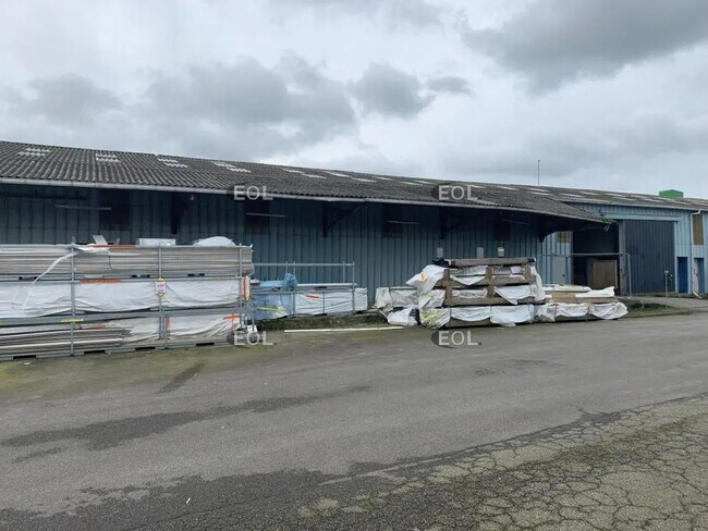 Plus de détails pour Industriel/Logistique à louer