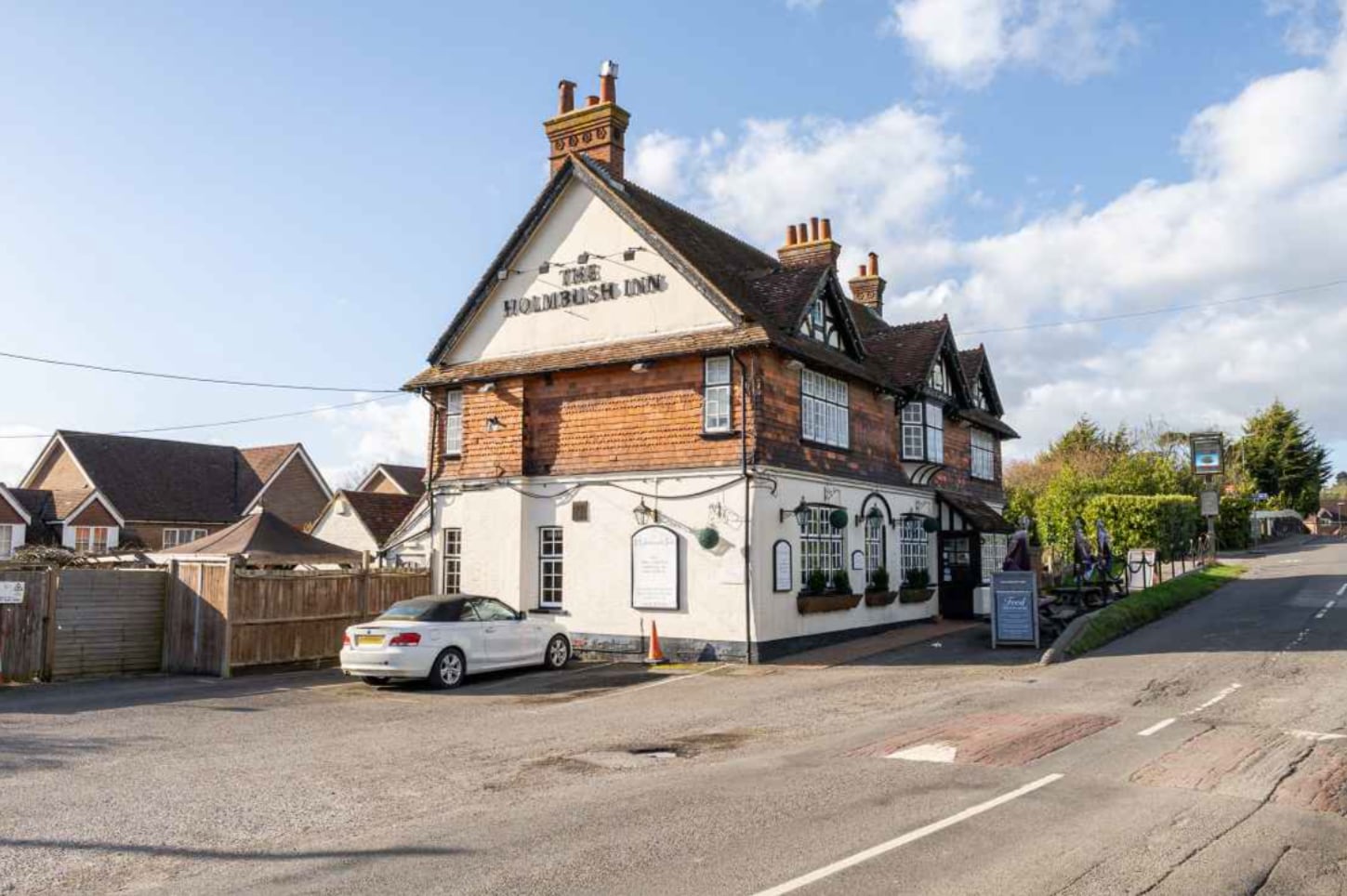 Faygate Ln, Horsham à louer Photo principale– Image 1 sur 2