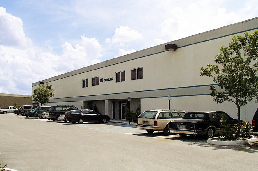 7200-7208 NW 84th Ave, Miami, FL à louer - Autre – Image 2 sur 7