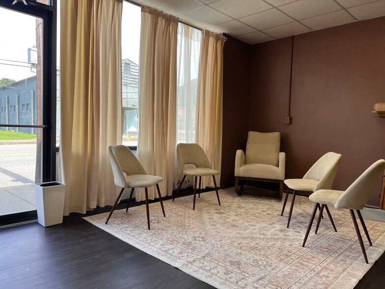 500 Main St, South Shore, KY à louer - Photo de l’immeuble – Image 2 sur 3