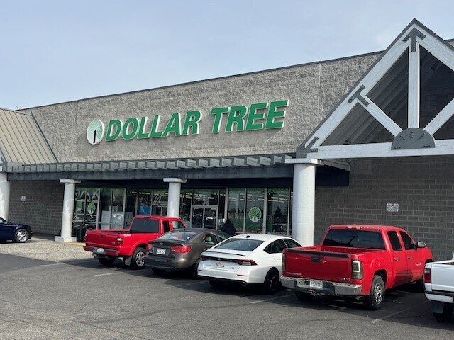 678 N Wilson Way, Stockton, CA à louer - Photo de l’immeuble – Image 3 sur 5