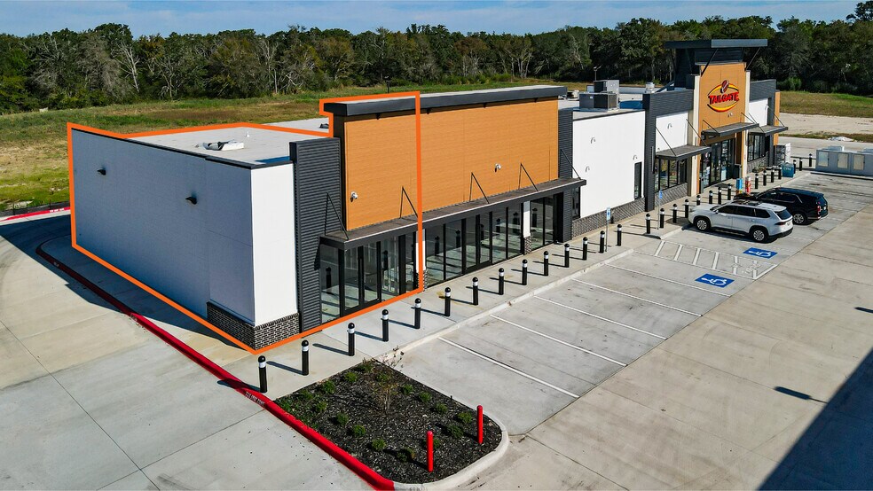 5688 Raymond Stotzer Pkwy, College Station, TX à louer - Photo de l’immeuble – Image 2 sur 8