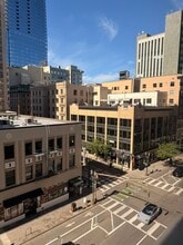 610 SW Broadway, Portland, OR à louer Photo intérieure– Image 2 sur 2