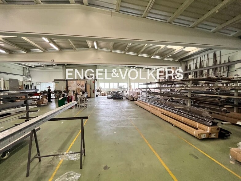 Industriel/Logistique dans Montcada i Reixac, Barcelona à vendre - Photo intérieure – Image 2 sur 8