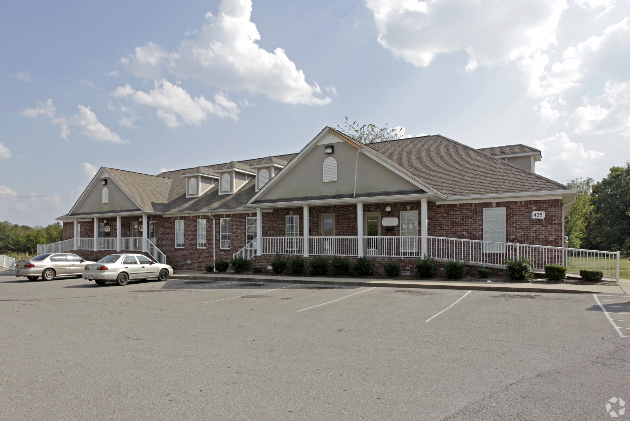 435 Nissan Dr, Smyrna, TN à louer Photo principale– Image 1 sur 12