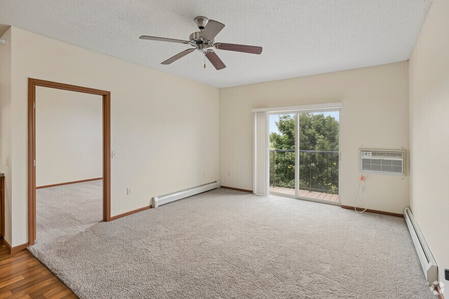 1531 7th Ave S, Sartell, MN à vendre - Photo intérieure – Image 3 sur 24